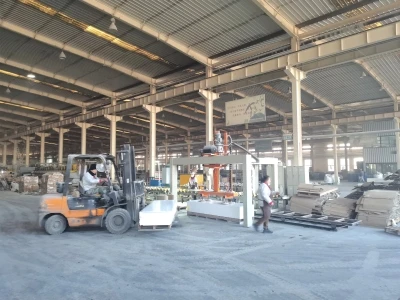 Biết ơn những công nhân tại Nhà máy Đá thạch anh Kongjieli vì những nỗ lực ng...